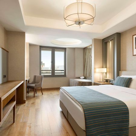 Ramada Hotel & Suites Adana Buitenkant foto