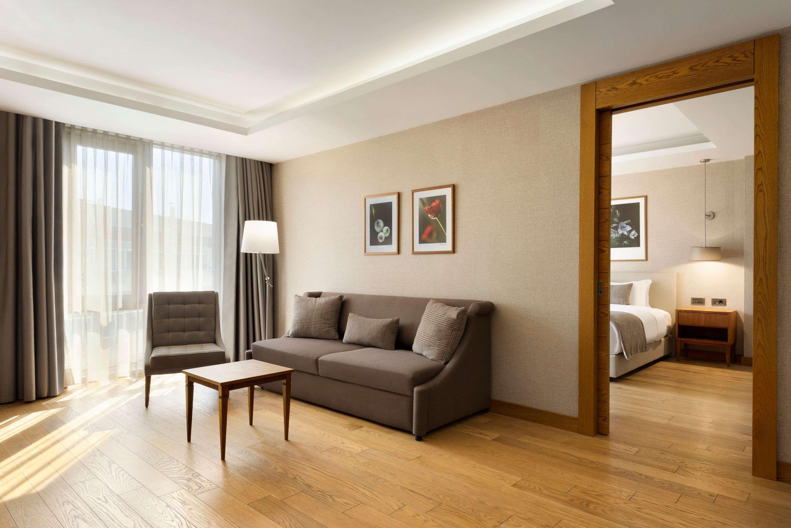 Ramada Hotel & Suites Adana Buitenkant foto