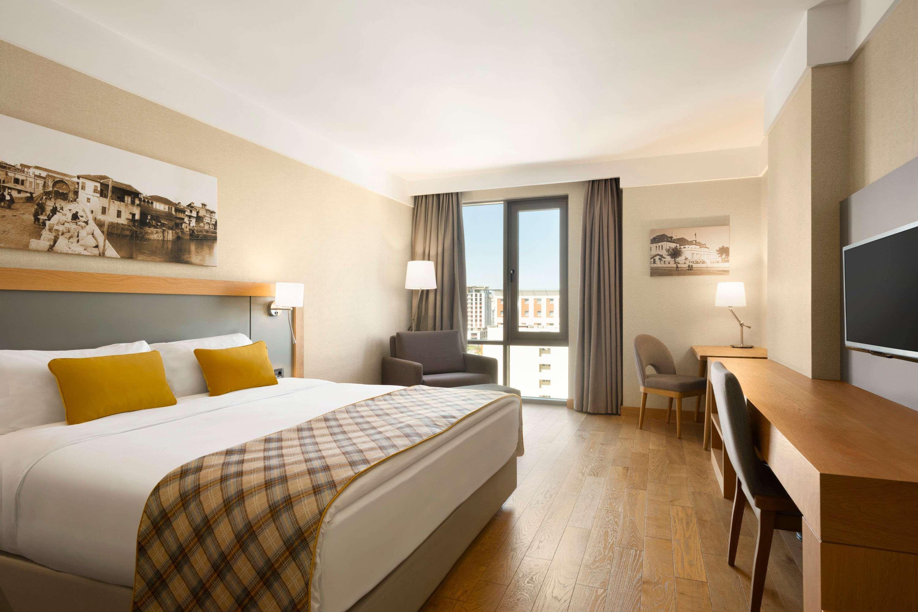 Ramada Hotel & Suites Adana Buitenkant foto
