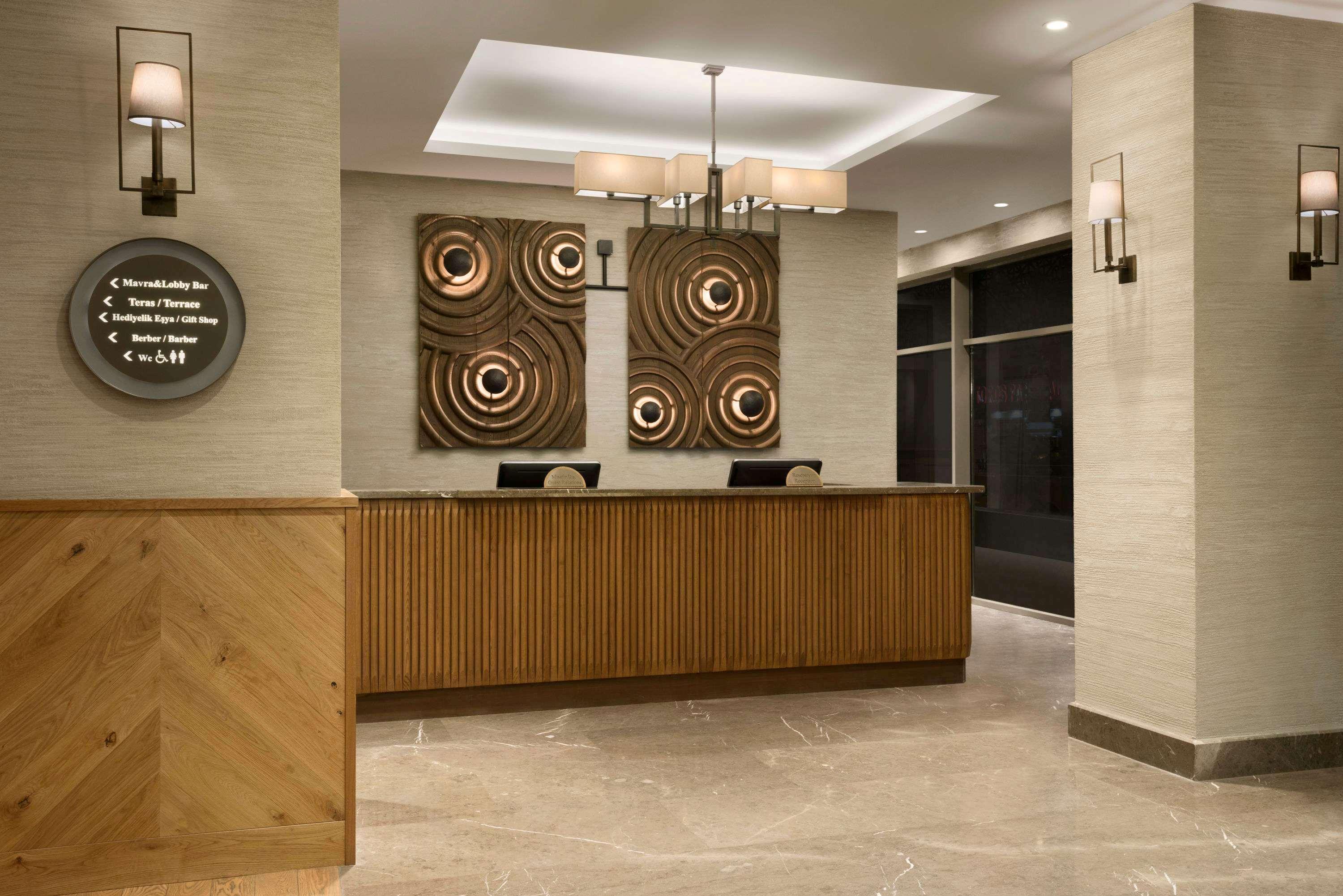 Ramada Hotel & Suites Adana Buitenkant foto