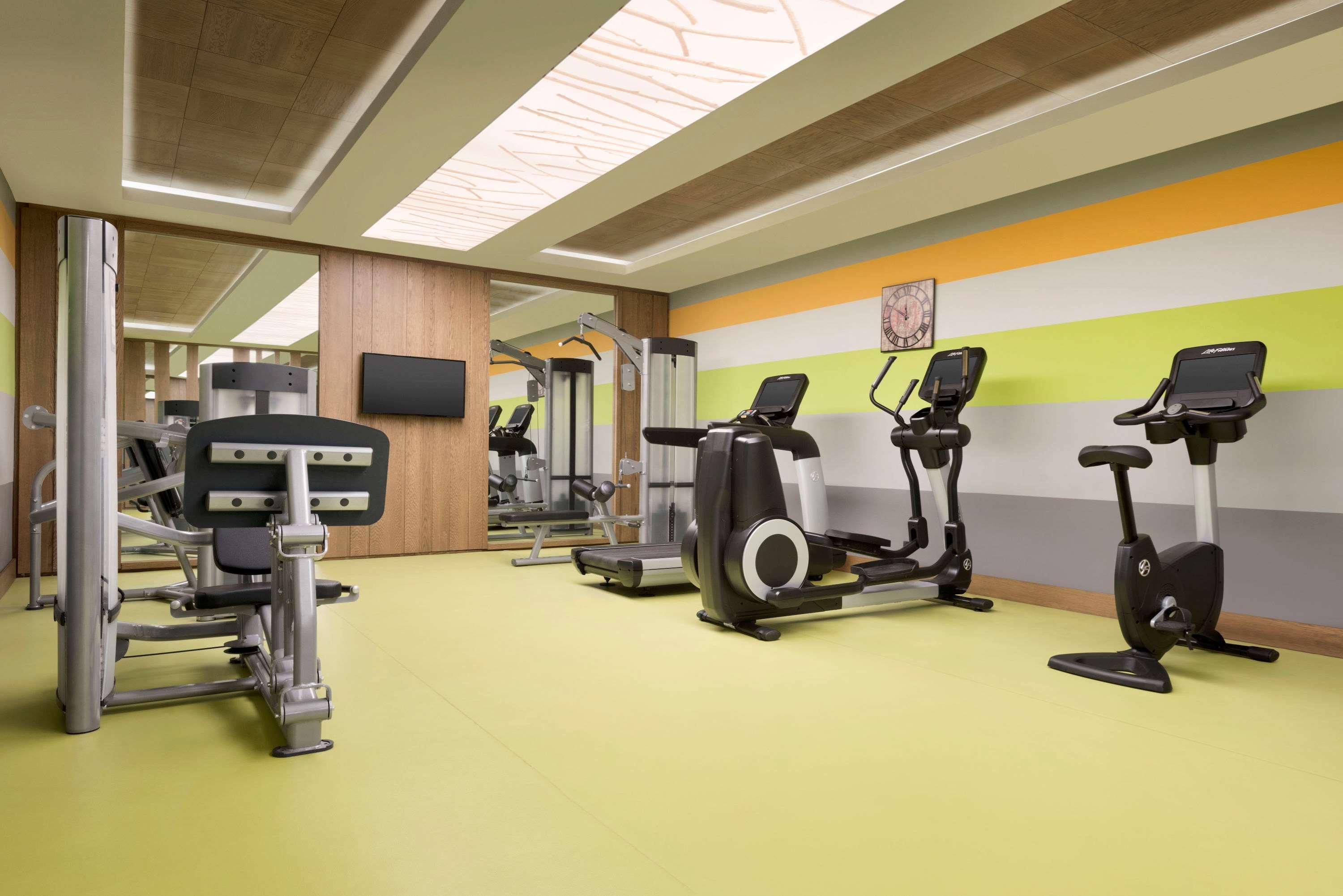 Ramada Hotel & Suites Adana Buitenkant foto