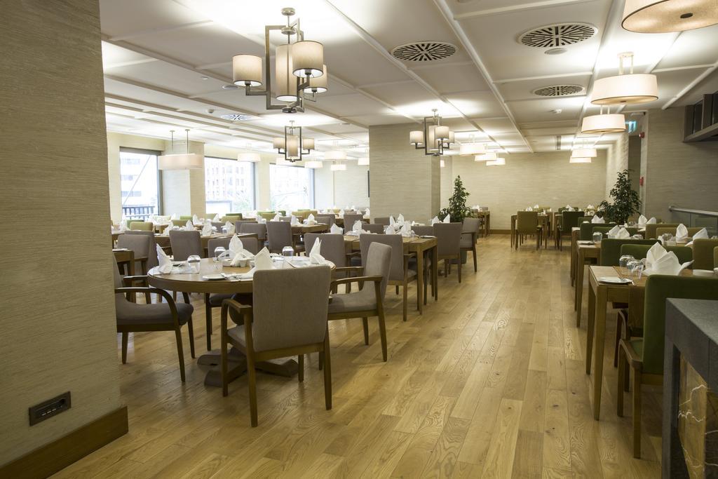 Ramada Hotel & Suites Adana Buitenkant foto