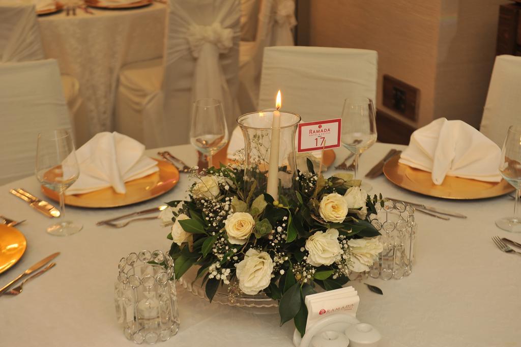 Ramada Hotel & Suites Adana Buitenkant foto