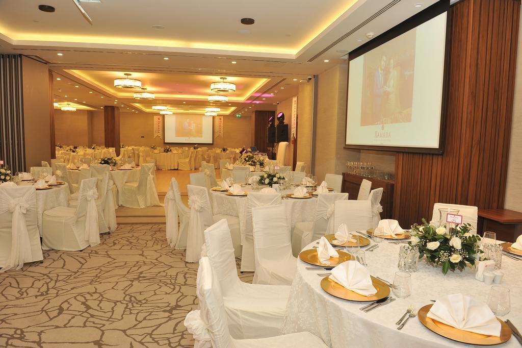 Ramada Hotel & Suites Adana Buitenkant foto