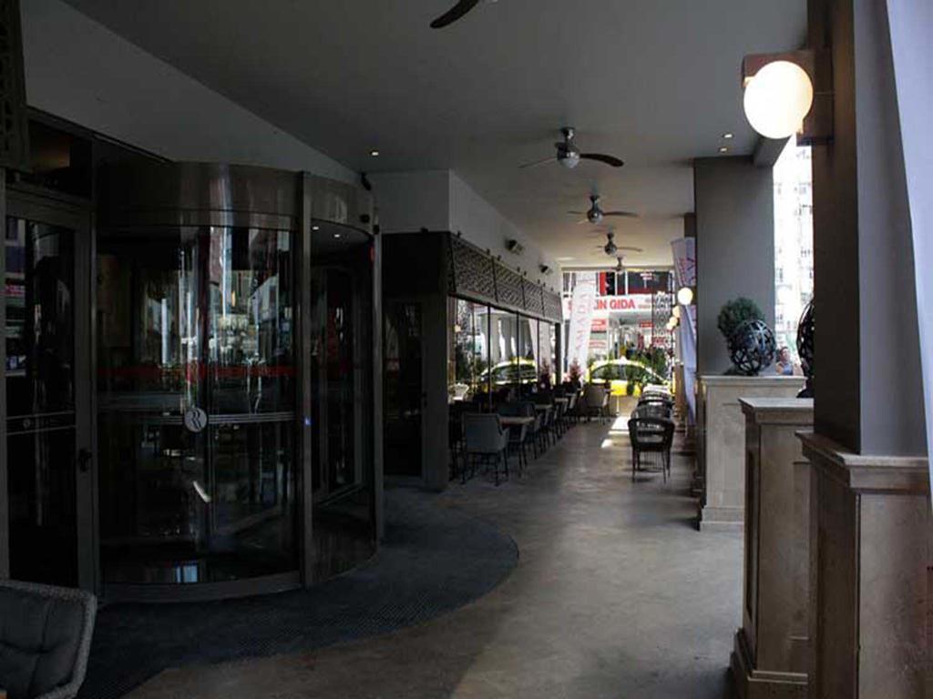 Ramada Hotel & Suites Adana Buitenkant foto